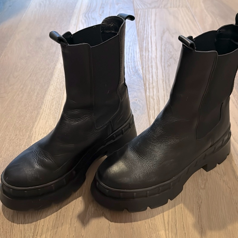 Black chunky booties